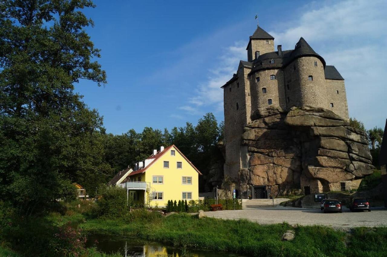Ferienwohnung Und Sommerhaus Unter Der Burg Falkenberg  ภายนอก รูปภาพ